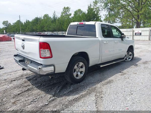 2022 RAM 1500 BIG HORN  4X2 6'4 BOX