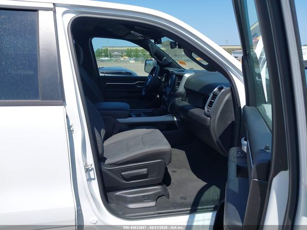 2024 RAM 1500 BIG HORN  4X4 6'4 BOX