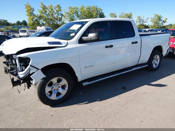 2024 RAM 1500 BIG HORN  4X4 6'4 BOX