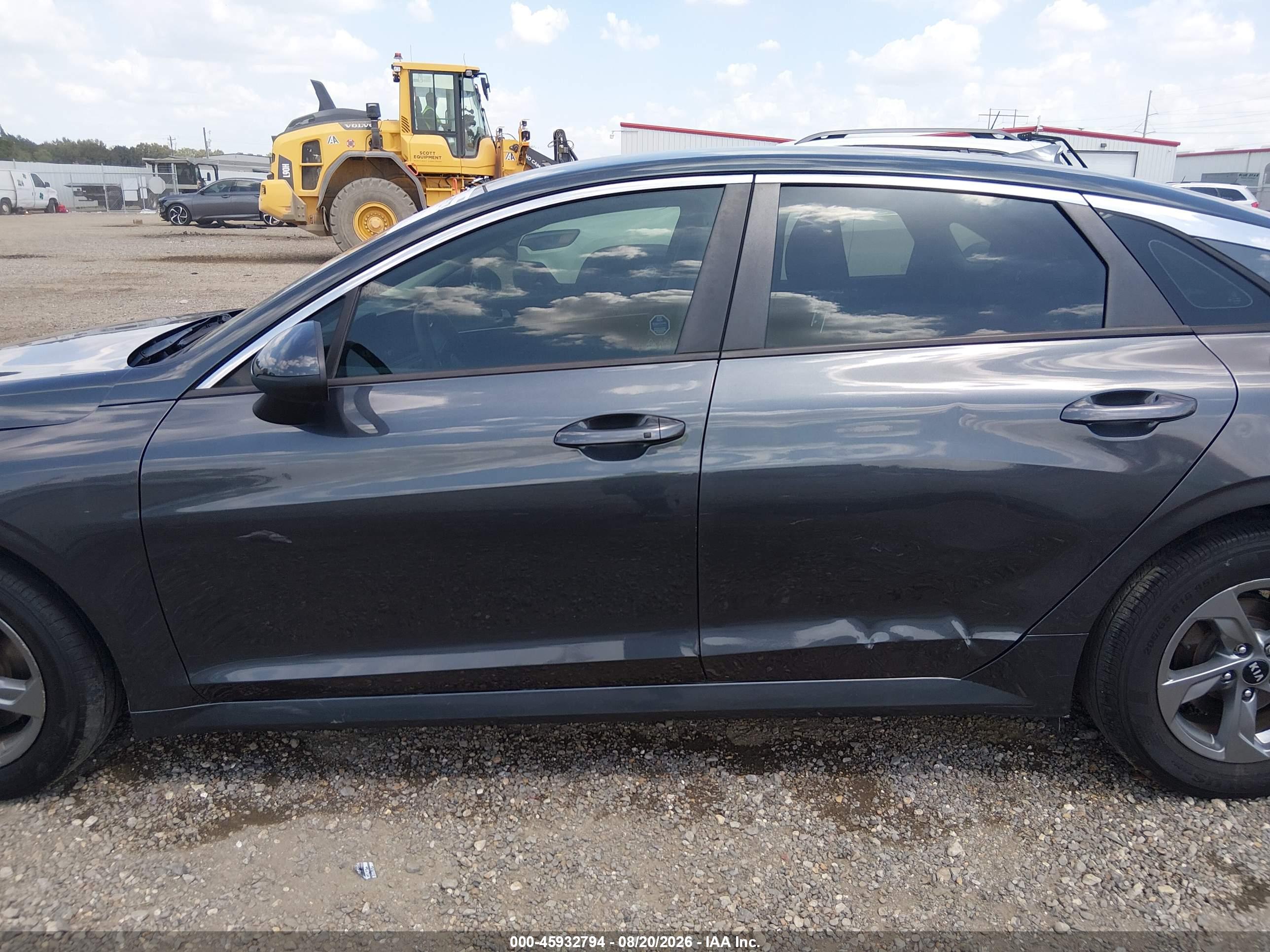 2021 KIA K5 LXS
