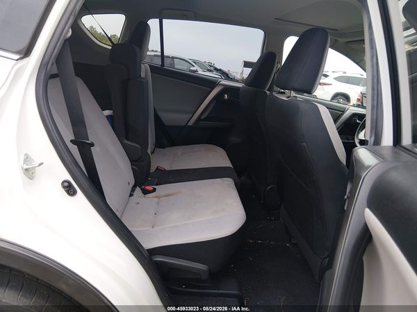 2016 TOYOTA RAV4 XLE — I8
