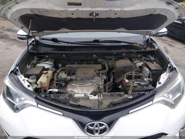2016 TOYOTA RAV4 XLE — I10