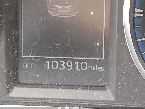 2016 TOYOTA RAV4 XLE — I118