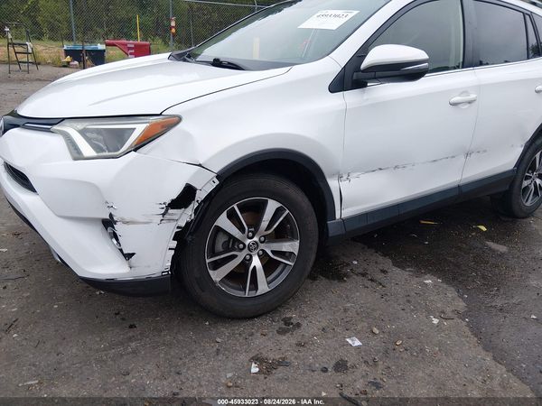 2016 TOYOTA RAV4 XLE — I152