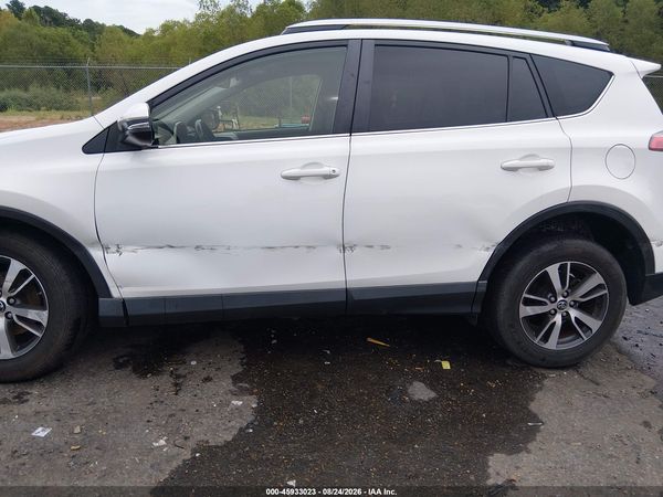 2016 TOYOTA RAV4 XLE — I153