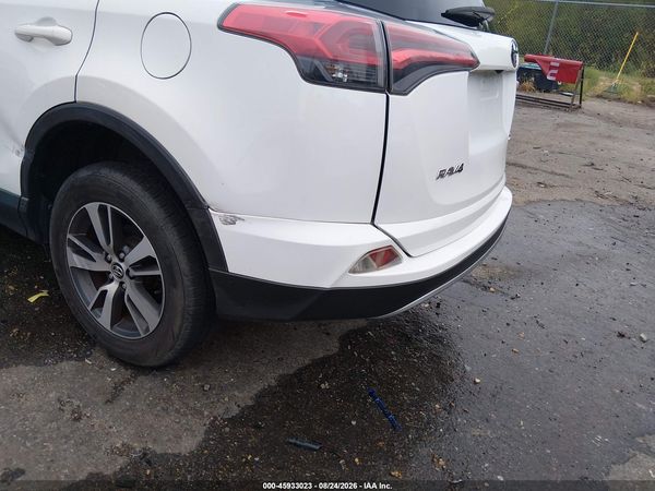 2016 TOYOTA RAV4 XLE — I154
