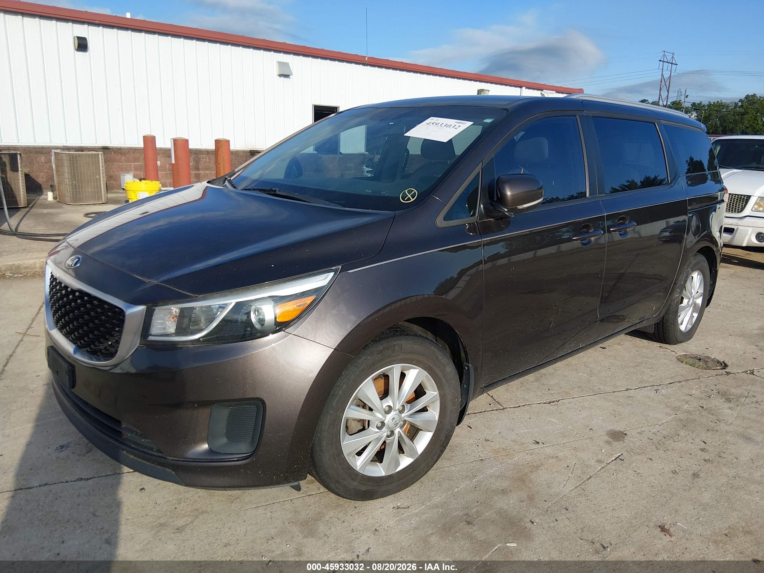 2016 KIA SEDONA LX