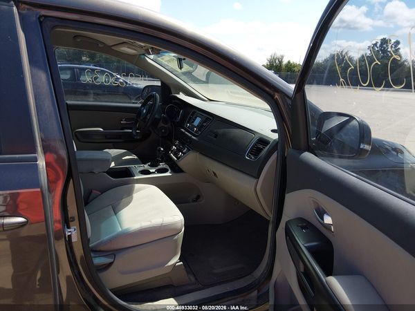 2016 KIA SEDONA LX