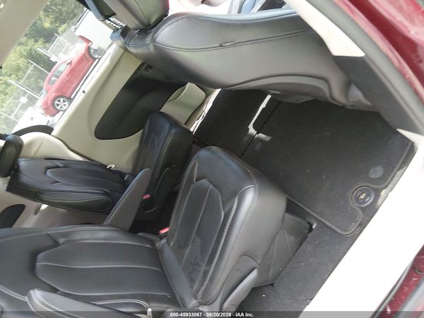 2021 CHRYSLER VOYAGER LXI — I8