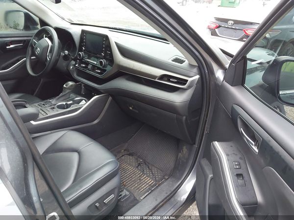 2020 TOYOTA HIGHLANDER XLE