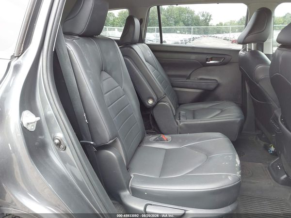 2020 TOYOTA HIGHLANDER XLE