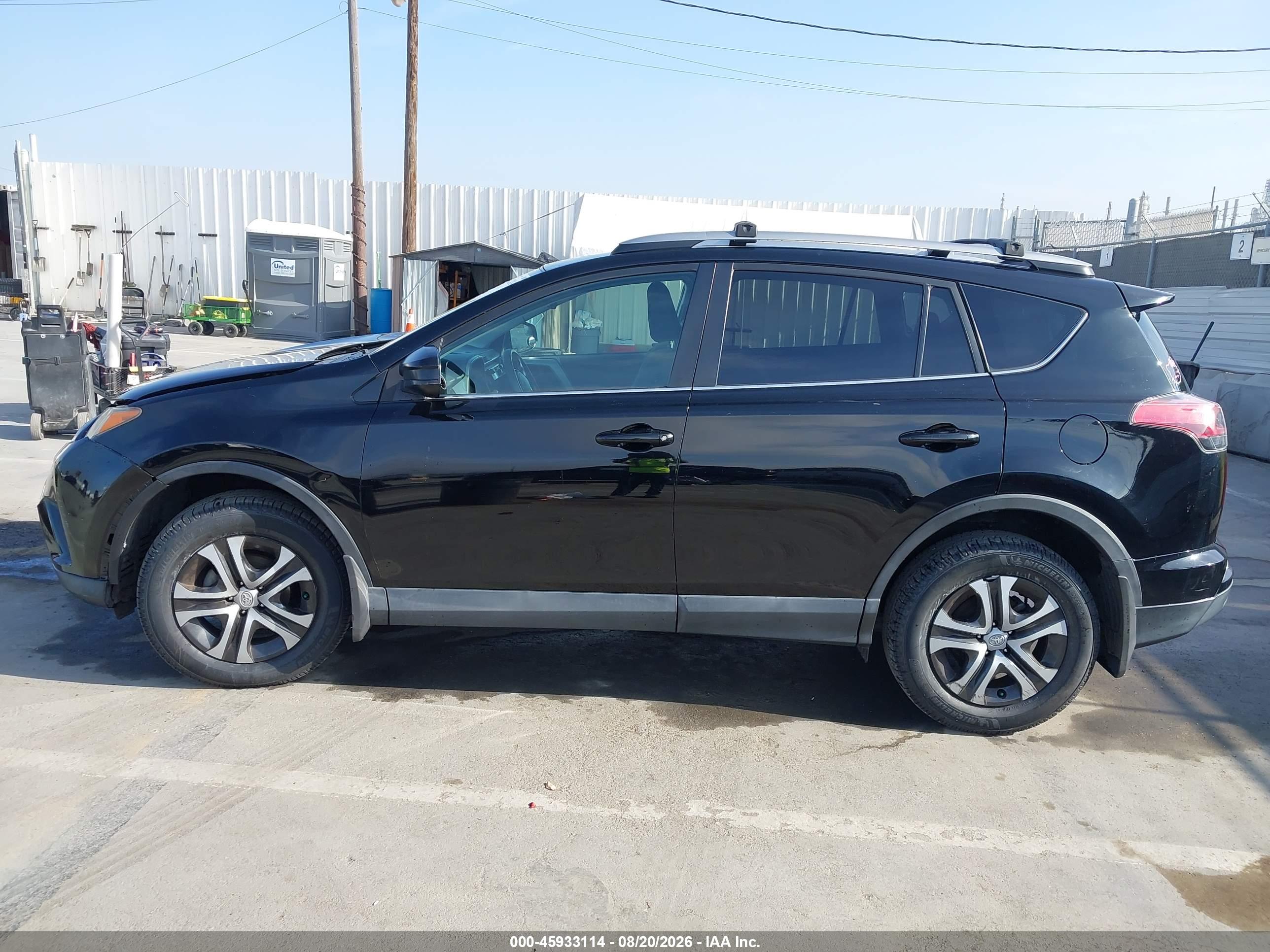 2017 TOYOTA RAV4 LE