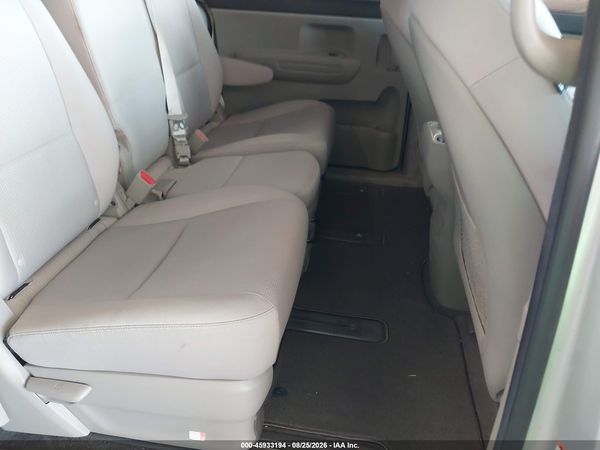 2020 KIA SEDONA LX