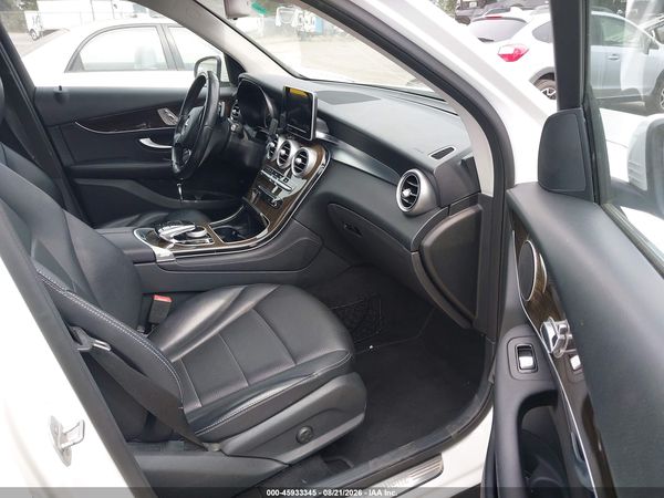 2016 MERCEDES-BENZ GLC 300 GLC300