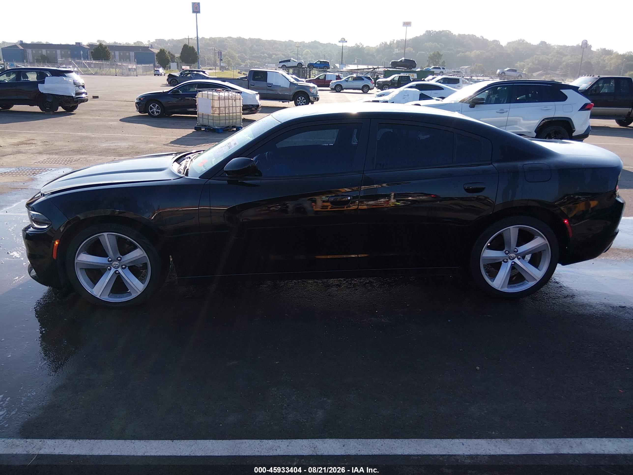 2016 DODGE CHARGER SXT