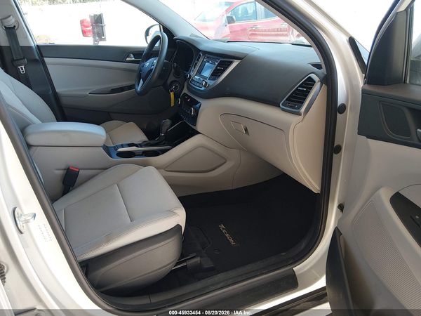 2018 HYUNDAI TUCSON SE — I5