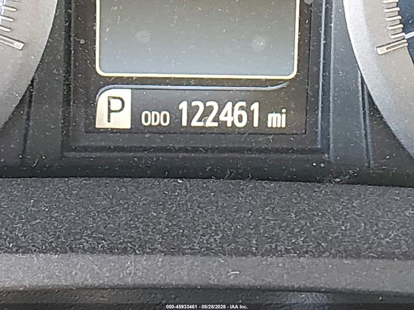 2017 TOYOTA SIENNA XLE 8 PASSENGER — I118