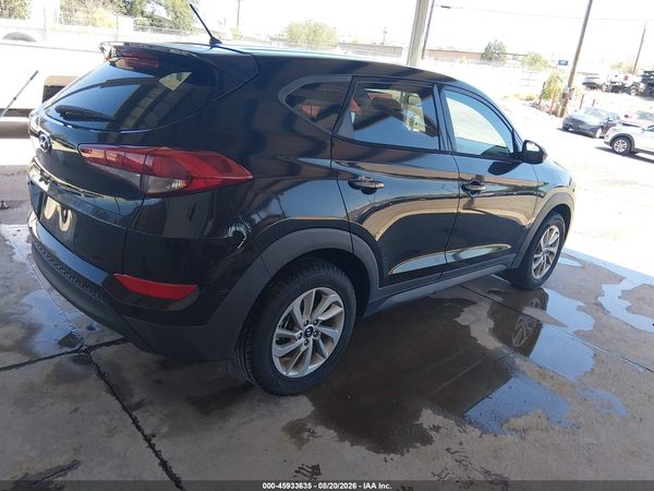 2018 HYUNDAI TUCSON SE — I4