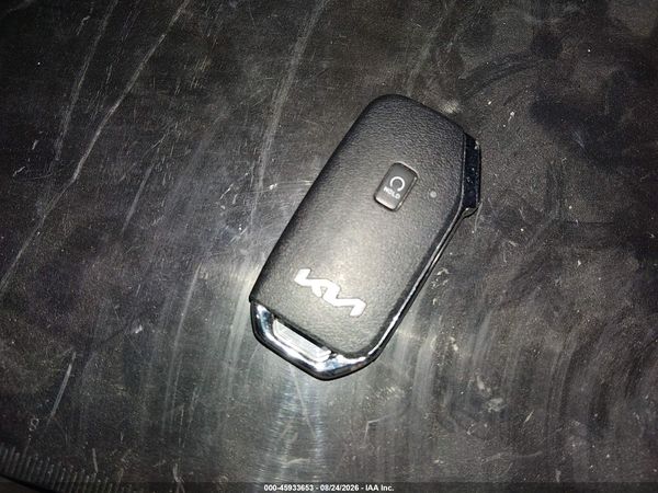 2022 KIA SELTOS S — I11