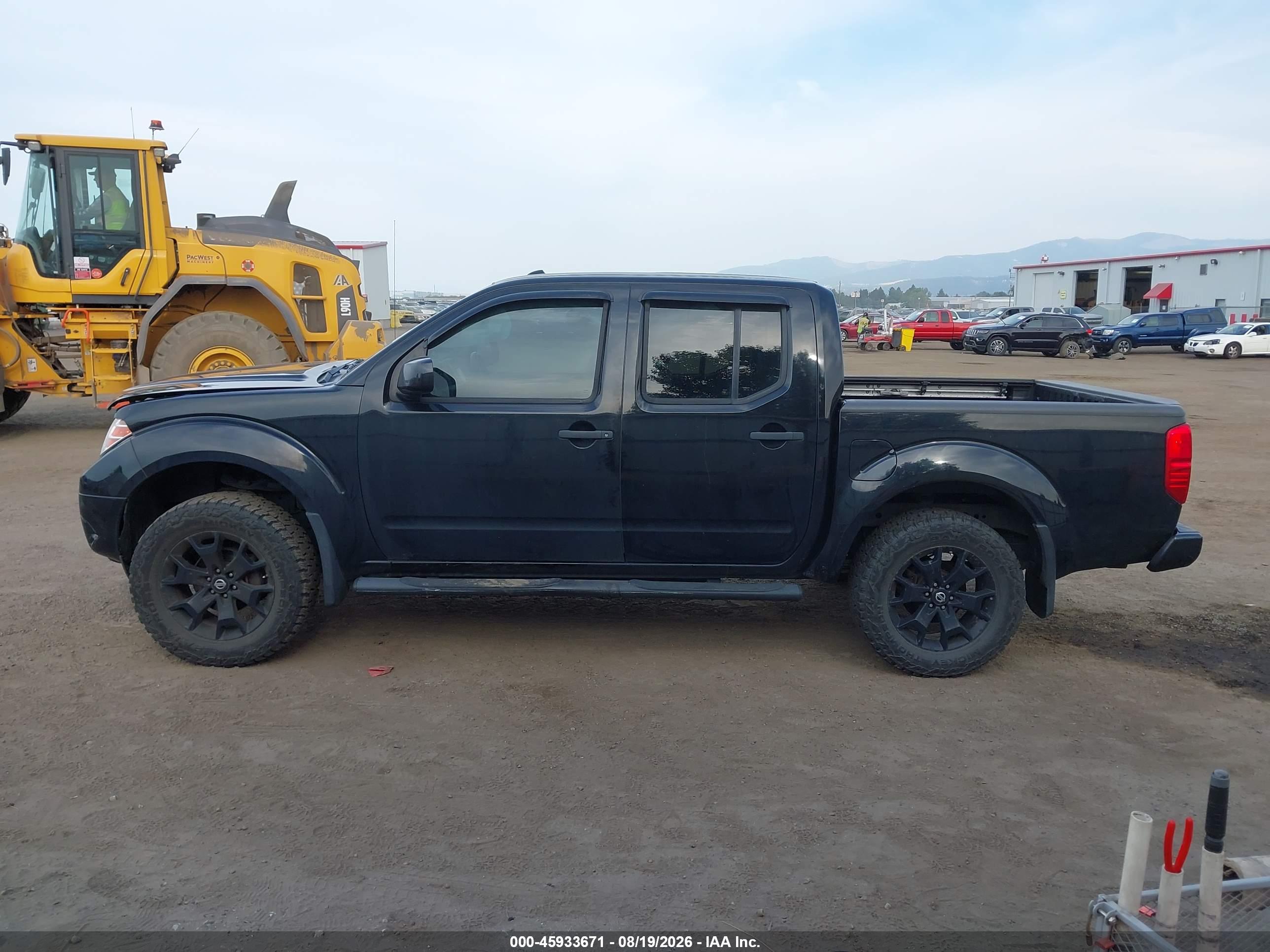 2018 NISSAN FRONTIER SV
