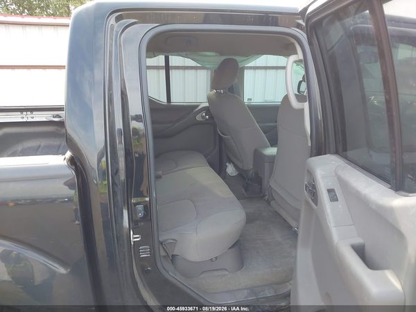 2018 NISSAN FRONTIER SV