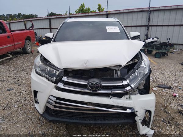 2019 TOYOTA HIGHLANDER LIMITED