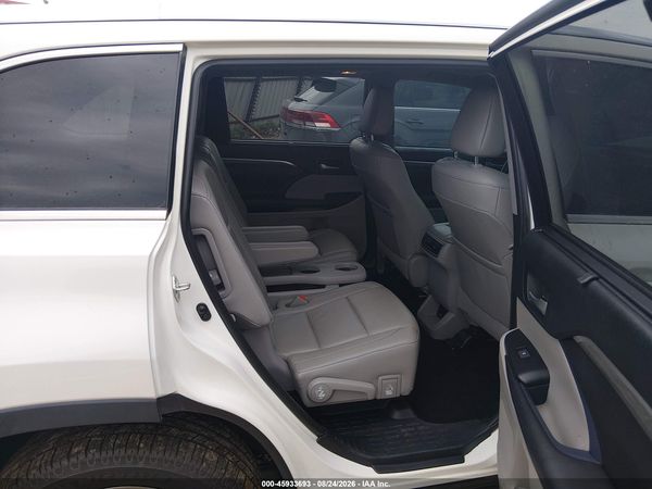 2019 TOYOTA HIGHLANDER LIMITED