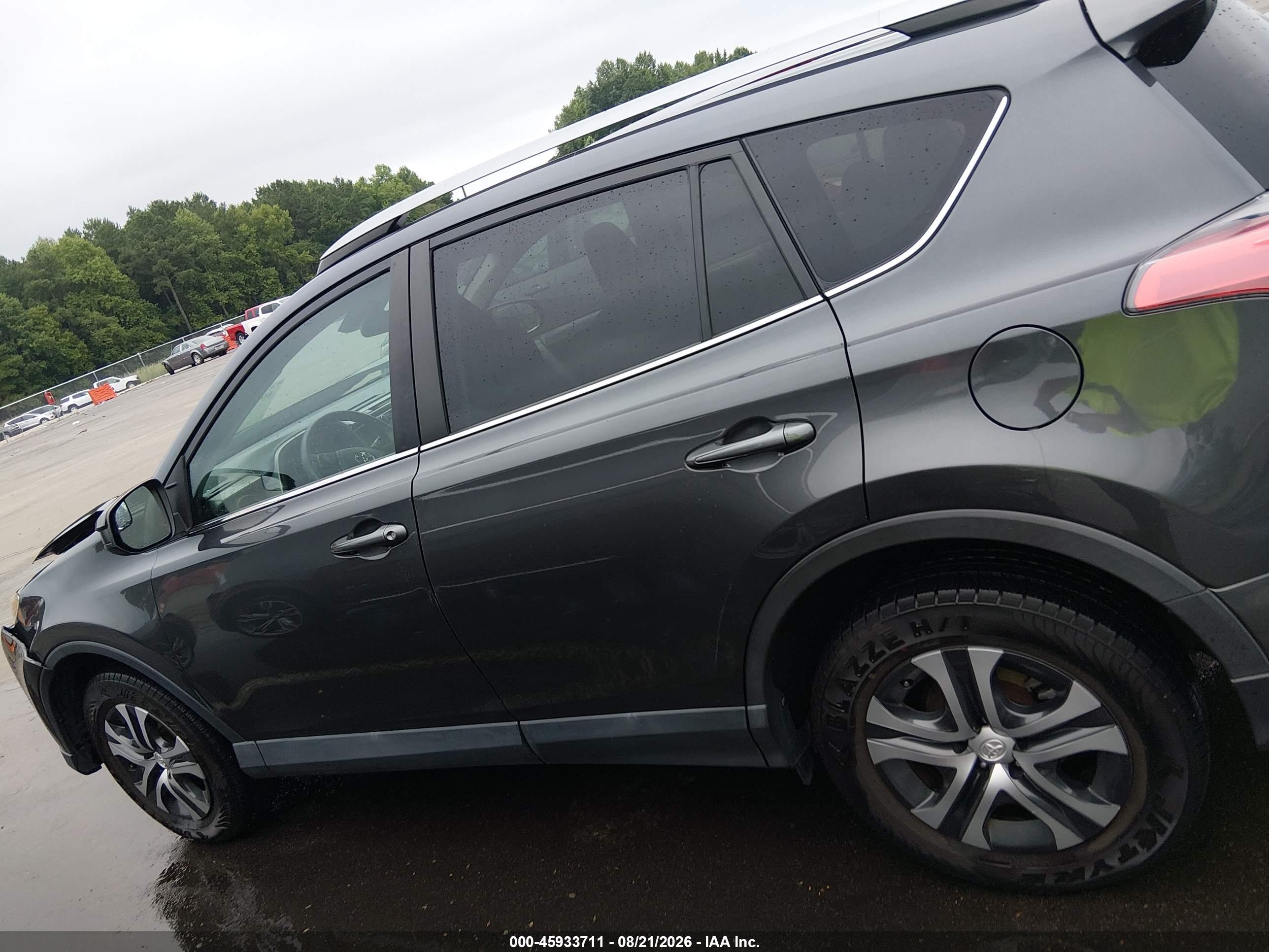 2018 TOYOTA RAV4 LE