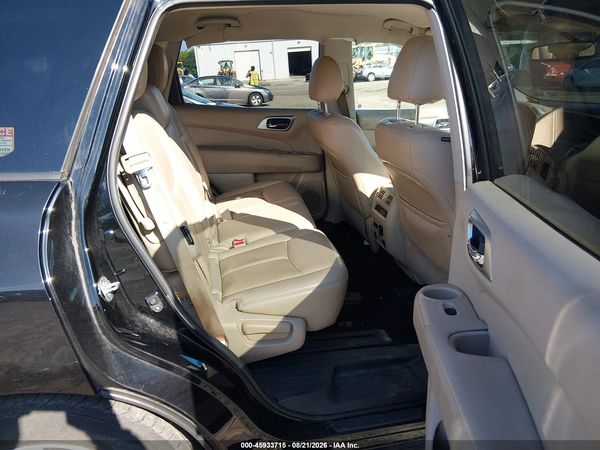 2019 NISSAN PATHFINDER SL — I8