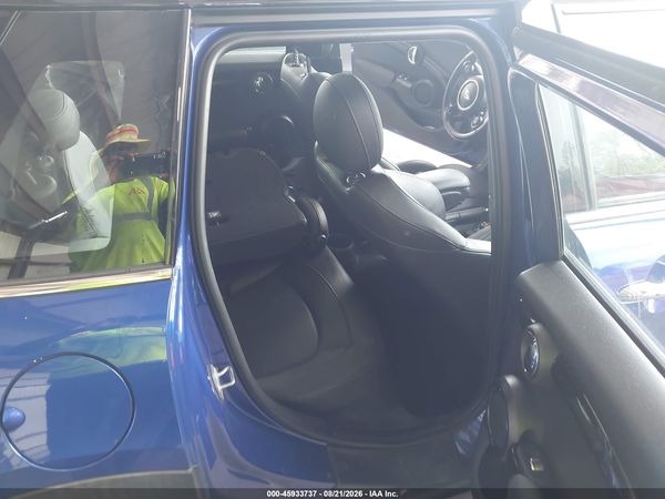 2021 MINI HARDTOP COOPER — I8