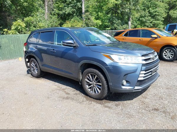 2019 TOYOTA HIGHLANDER XLE — I1