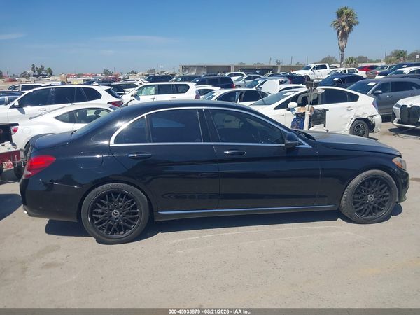 2016 MERCEDES-BENZ C 300 C300 — I116