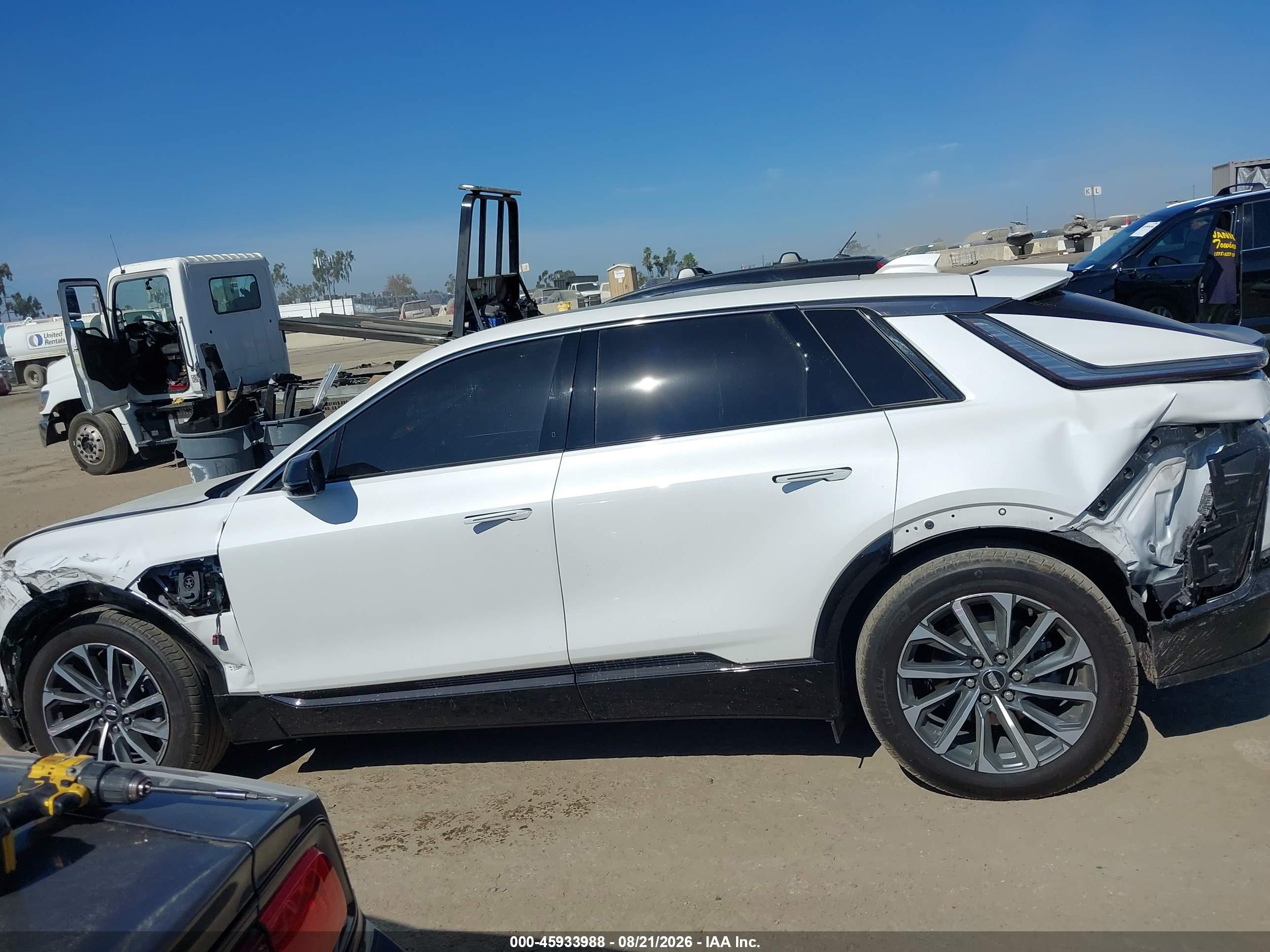 2024 CADILLAC LYRIQ SPORT W/1SJ