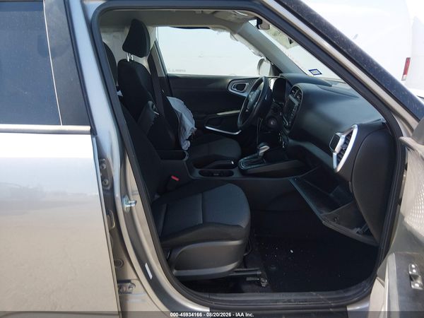2023 KIA SOUL LX — I5