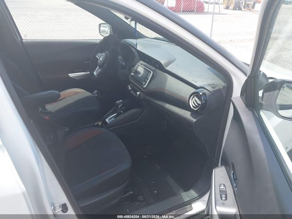 2019 NISSAN KICKS SR — I5