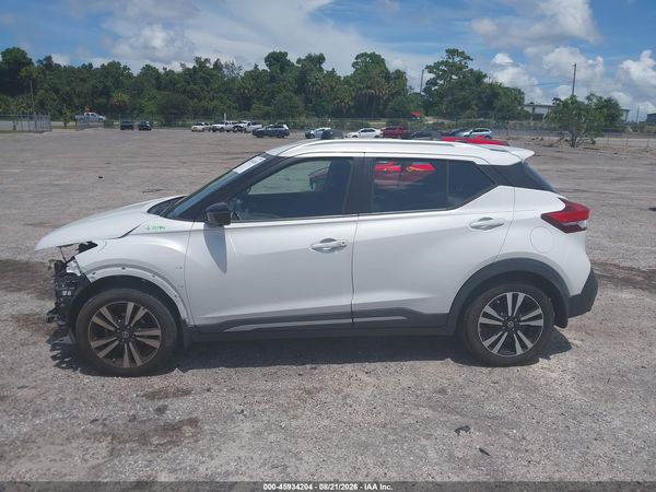 2019 NISSAN KICKS SR — I117