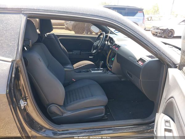 2013 DODGE CHALLENGER SXT — I5