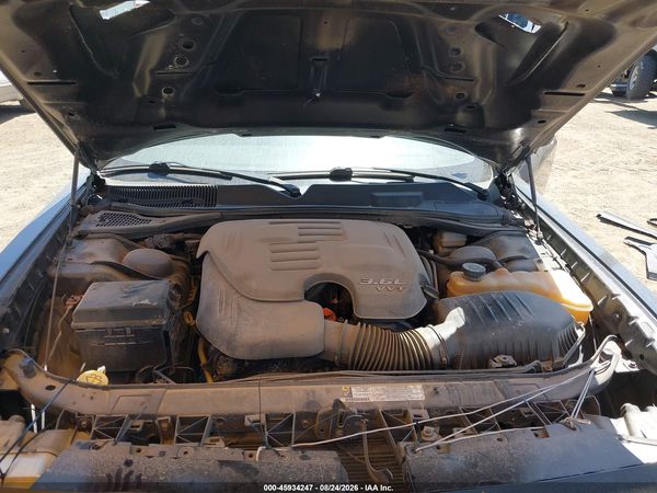 2013 DODGE CHALLENGER SXT — I10