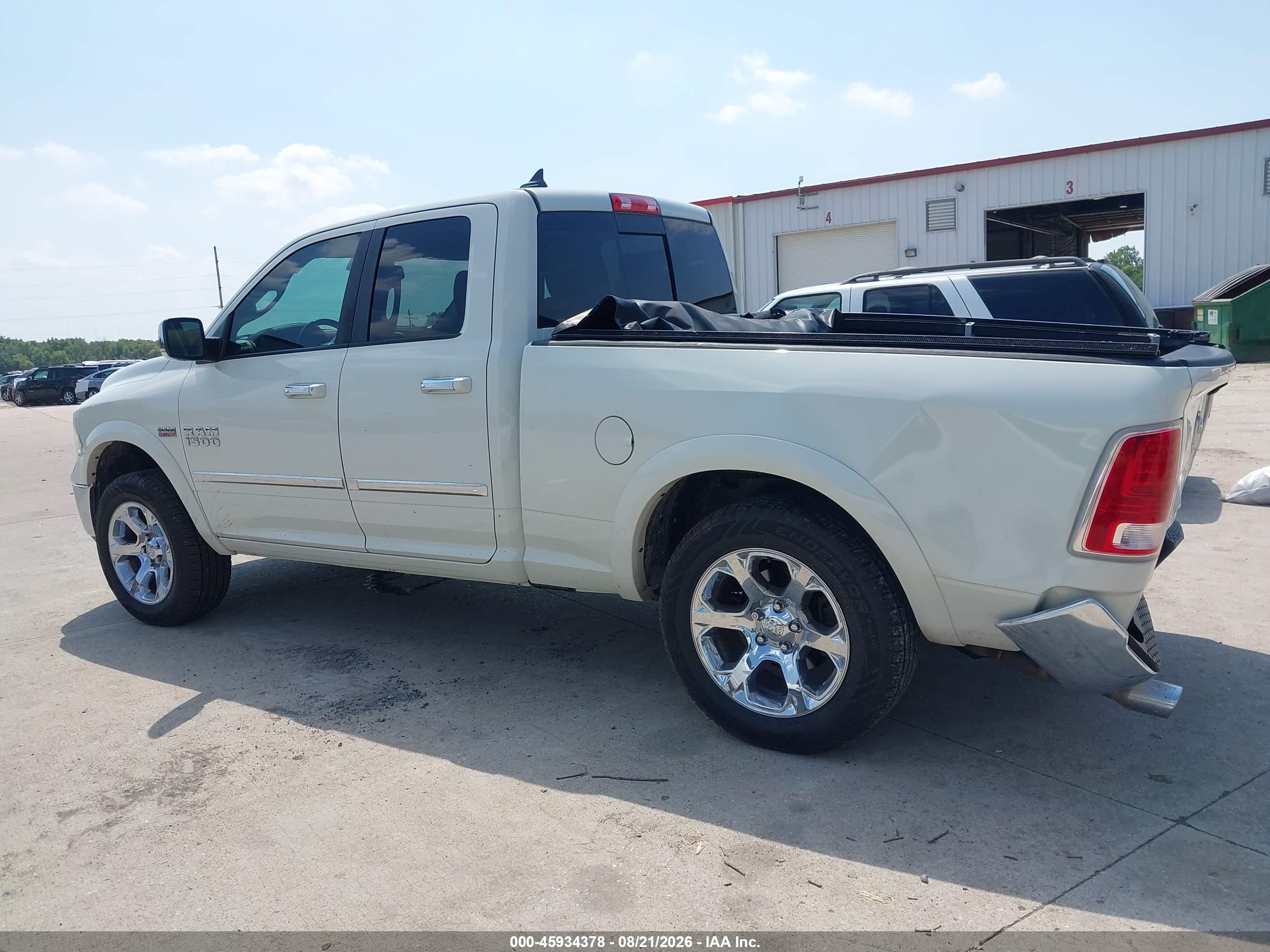 2016 RAM 1500 LARAMIE