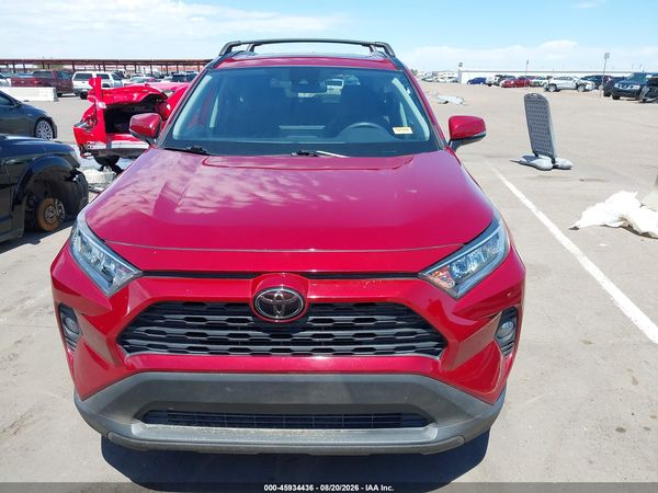 2019 TOYOTA RAV4 XLE
