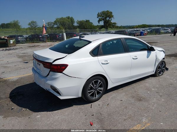 2024 KIA FORTE LXS