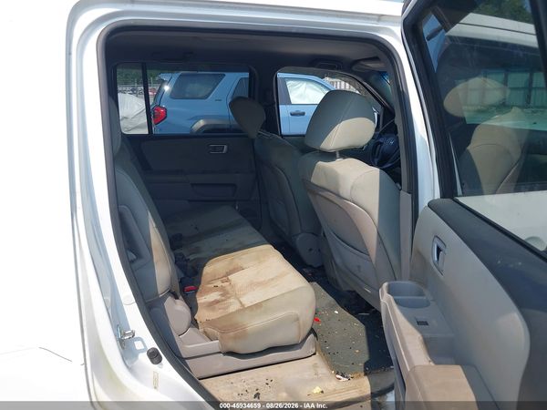 2015 HONDA PILOT LX — I8