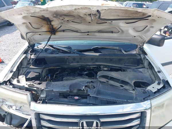 2015 HONDA PILOT LX — I10