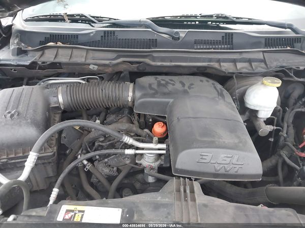 2019 RAM 1500 CLASSIC EXPRESS  4X4 6'4 BOX