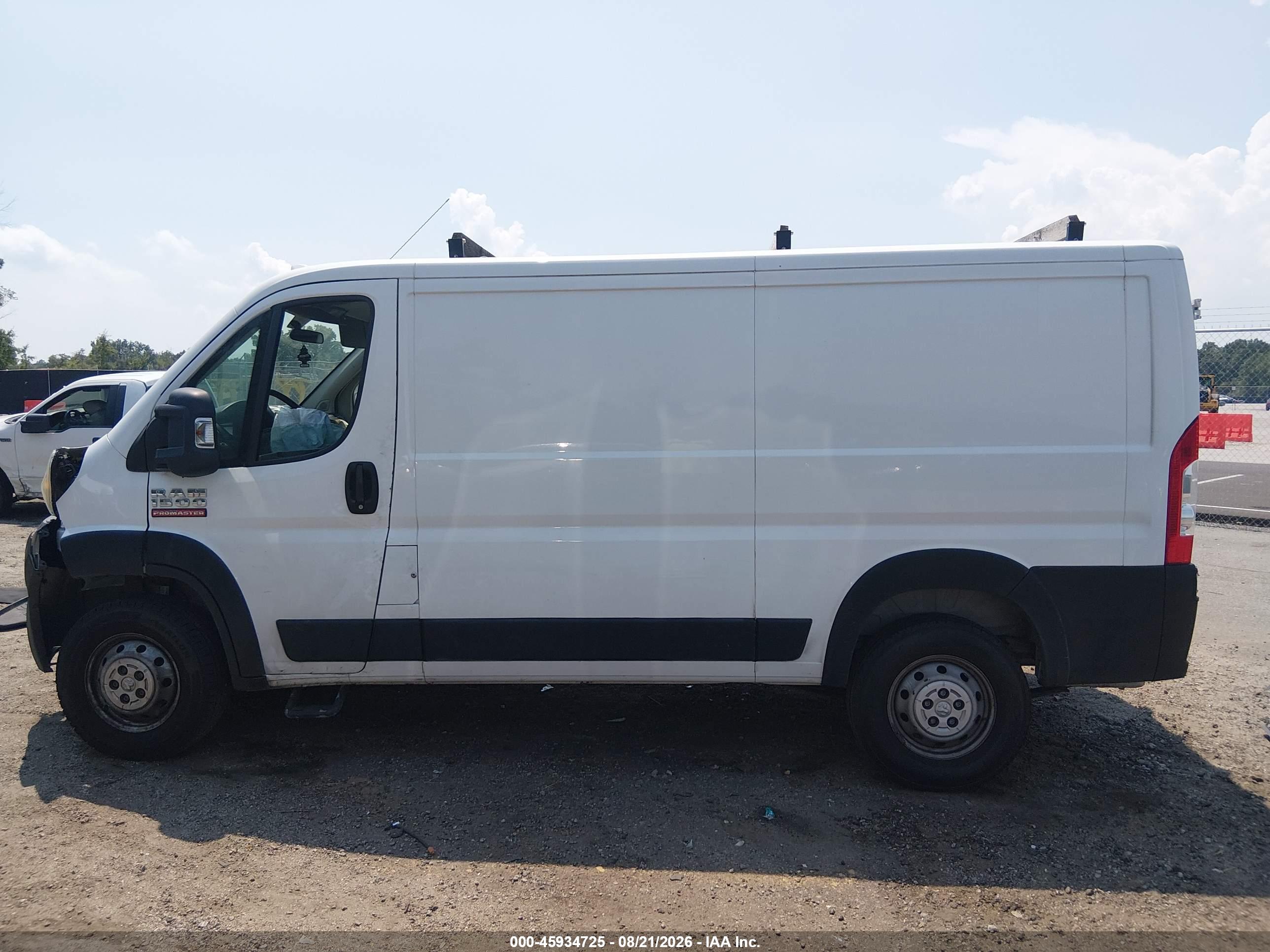 2017 RAM PROMASTER 1500 LOW ROOF 136 WB