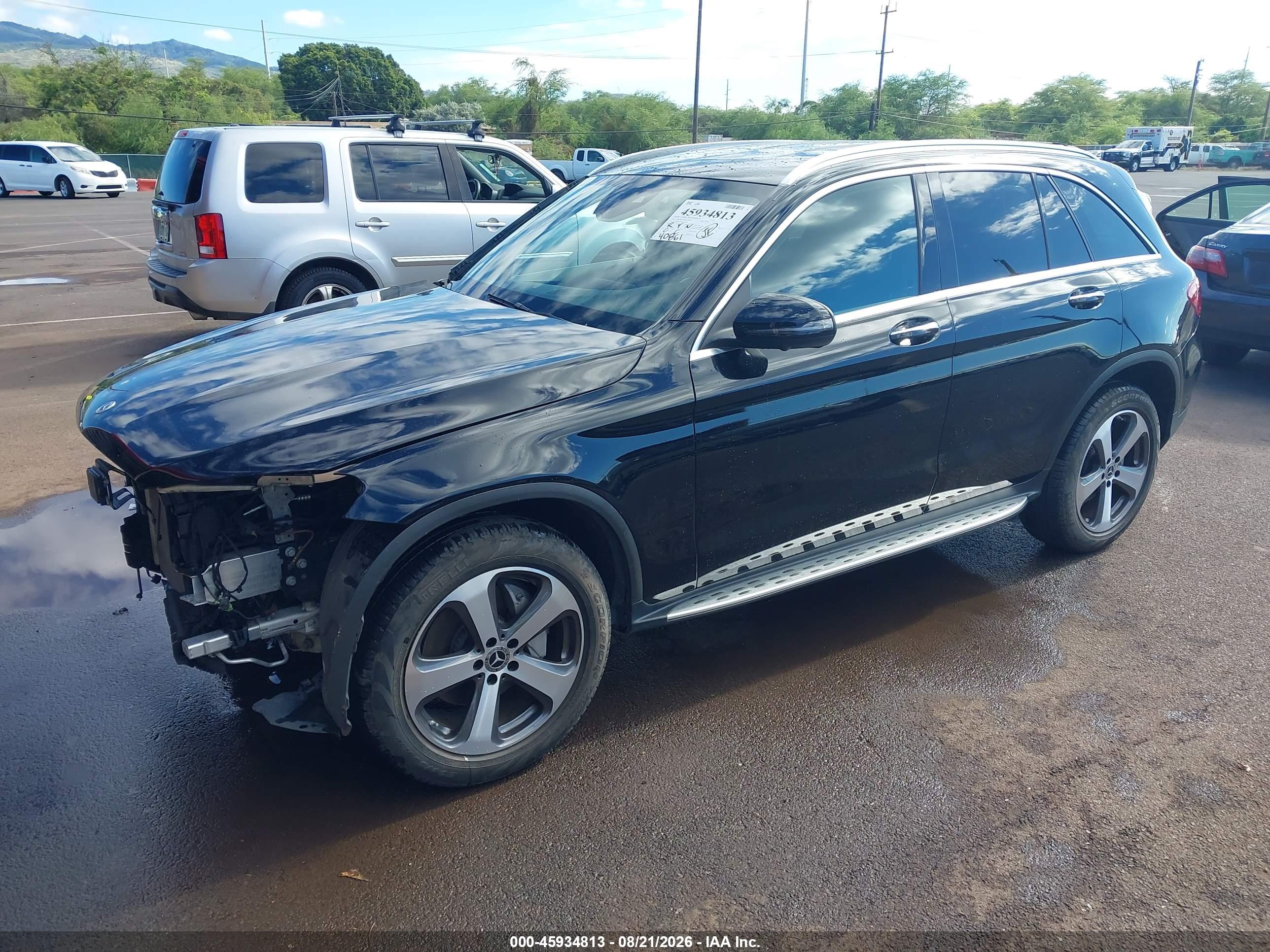 2021 MERCEDES-BENZ GLC 300 SUV — I2