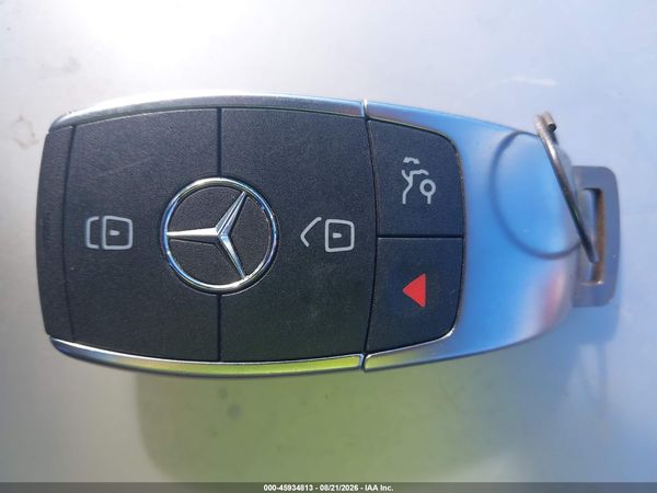 2021 MERCEDES-BENZ GLC 300 SUV — I11