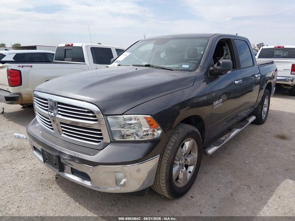 2016 RAM 1500 SLT