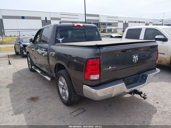 2016 RAM 1500 SLT