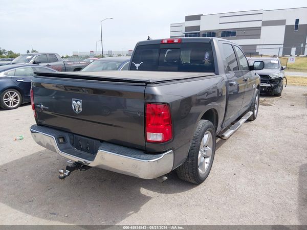 2016 RAM 1500 SLT